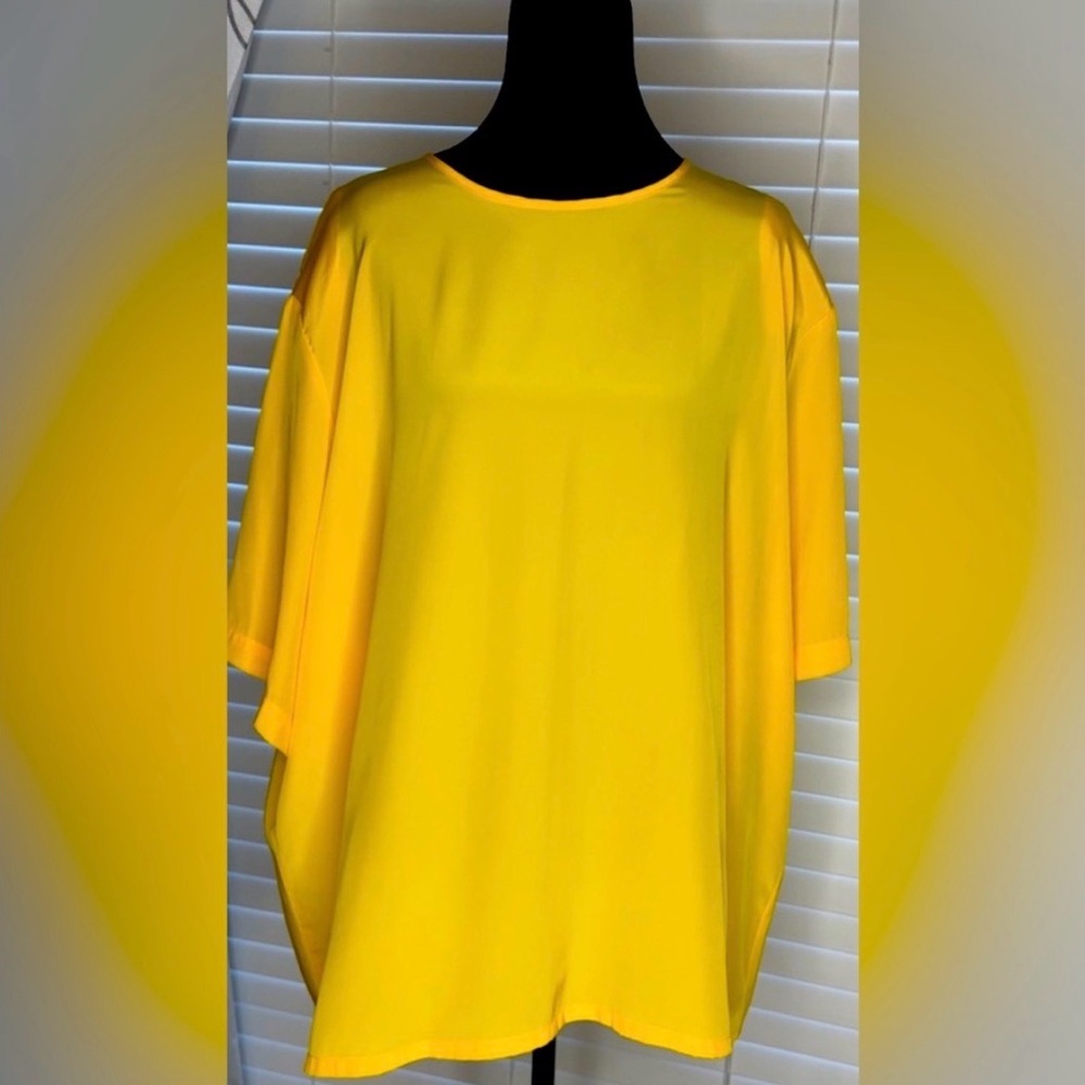 Vintage Dark Yellow Short Sleeve blouse PTP 29”